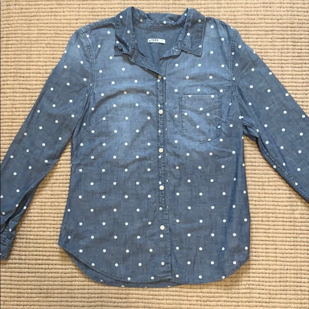 Gap Fitted Button Up Shirt